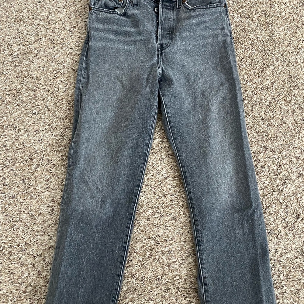 Levi's Women's Gray Straight Leg Jeans